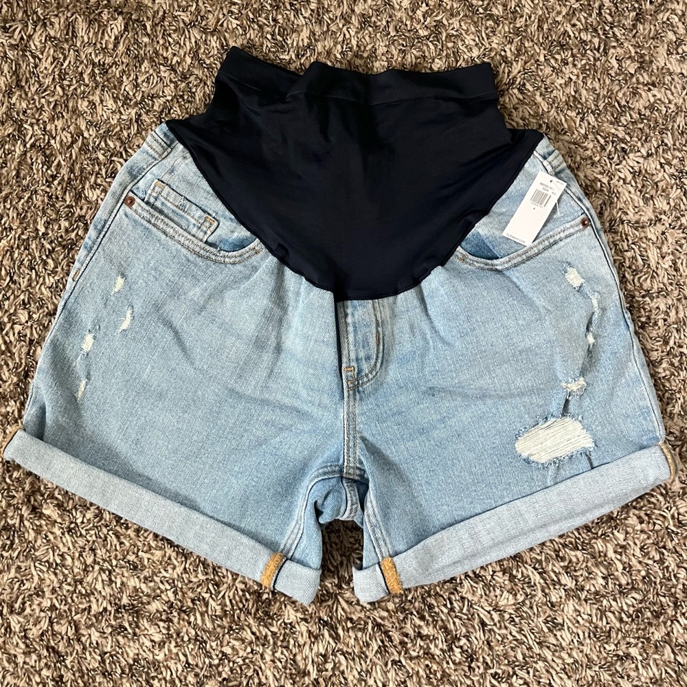 Old navy maternity shorts